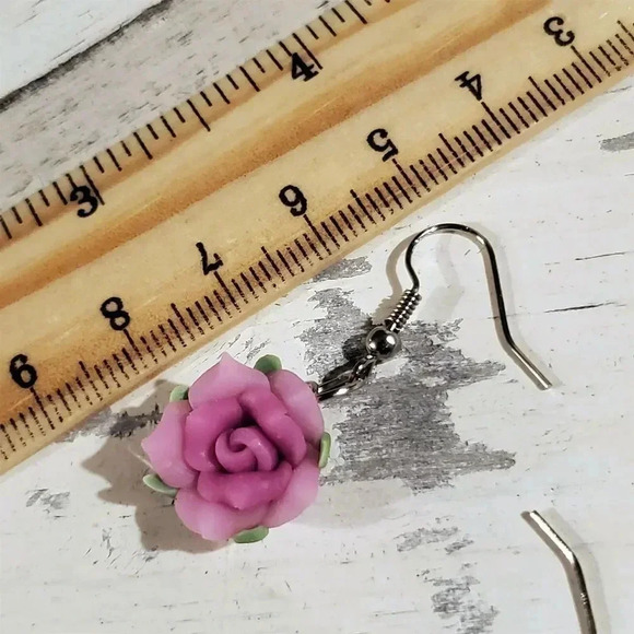 Hand Crafted Fimo Polymer Clay Pink Rose Flower Bead Dangle Earrings - Picture 5 of 5